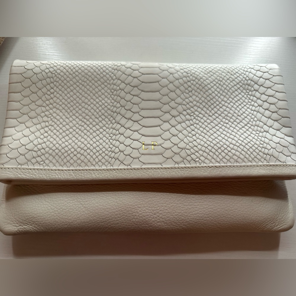 Gigi New York White Clutch
